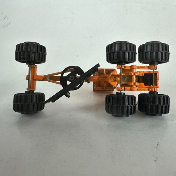 Vintage Diecast Construction Vehicles Lot of 9 - Hough Payloader Bulldozers Load - Picture 7 of 16